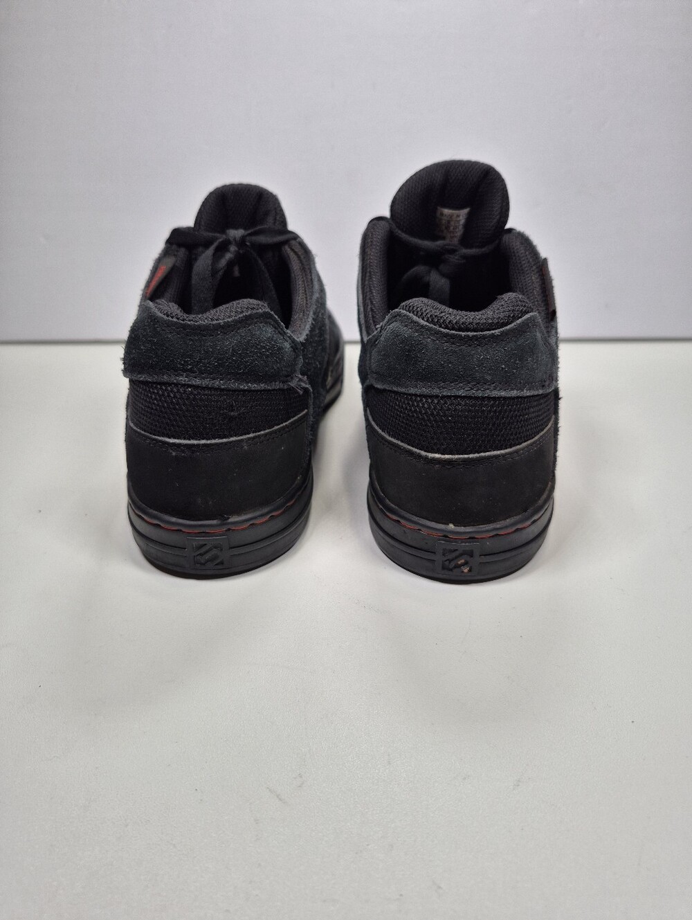 Adidas Five Ten Freerider Black Red Mens Size 10.5 Moutain Bike Sneakers FW2835 - Picture 4 of 9